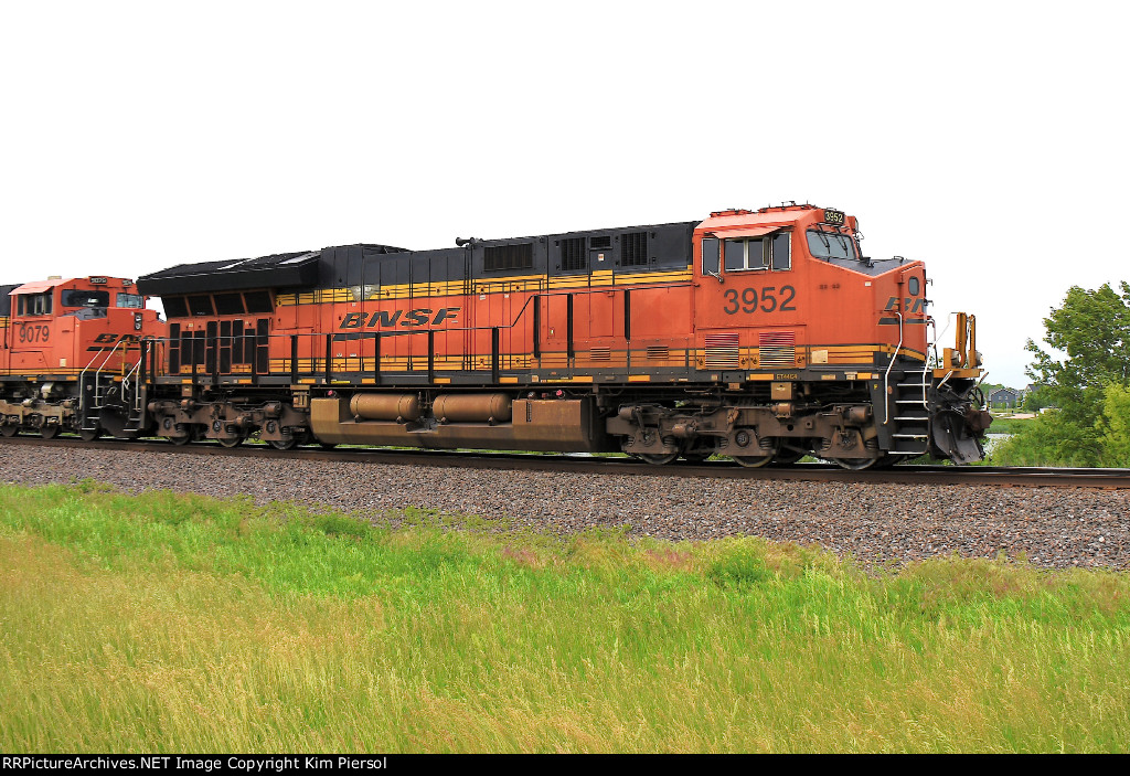 BNSF 3952